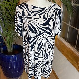 Chico's Zebra Print Short Sleeve Top